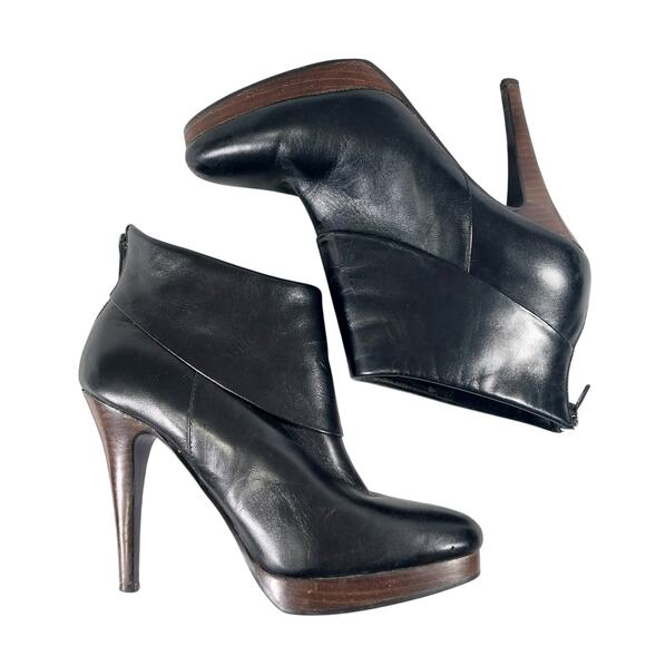 STEVE MADDEN! BLACK GENUINE LEATHER, BROWN STACKED WOOD HEEL/SOLE BOOTS! SZ 6.5M - Picture 7 of 12